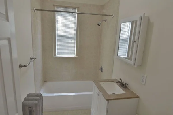 2 bed, 1 bath apartment for rent at 93 Florida St Unit 3, Dorchester — photo 4 of 10