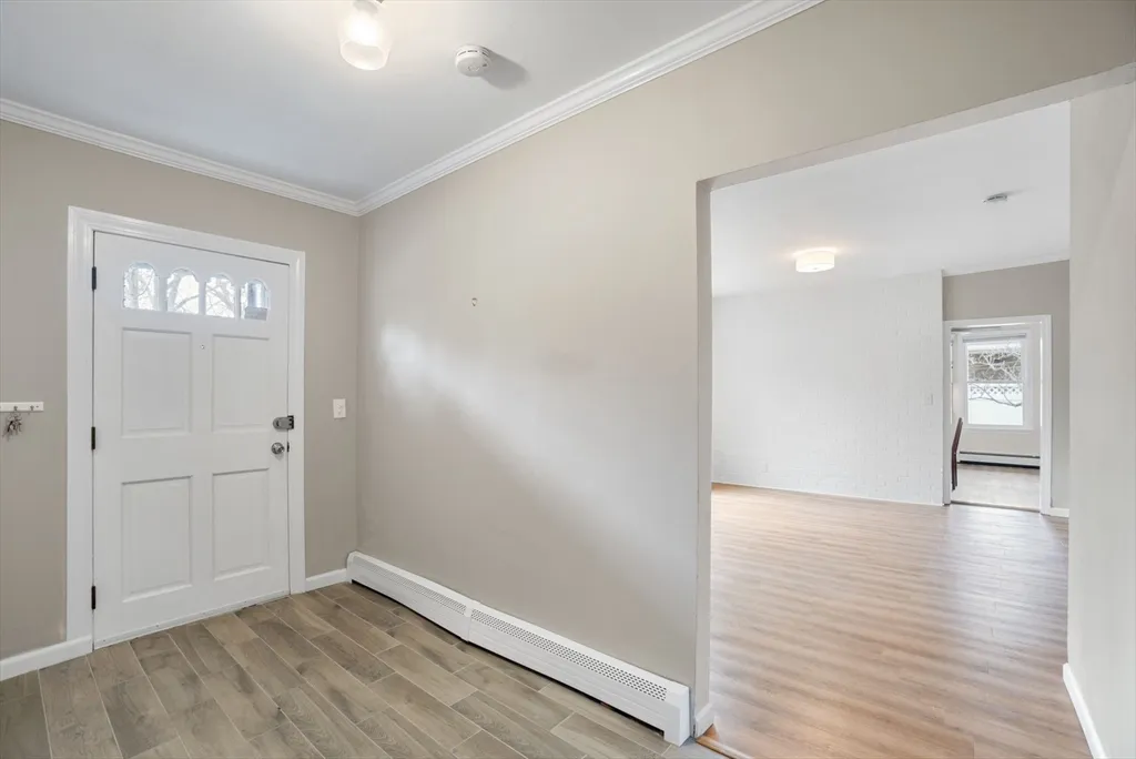 3 bed, 2 bath apartment for rent at 93 Foster St Unit B, Brighton — photo 7 of 34