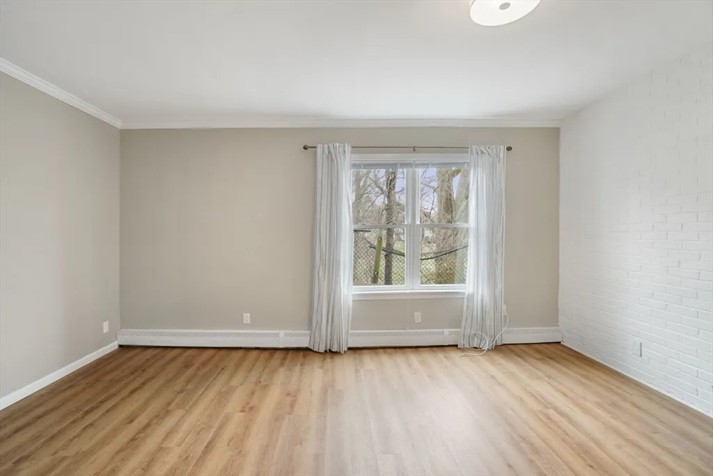 3 bed, 2 bath apartment for rent at 93 Foster St Unit B, Brighton — photo 8 of 34