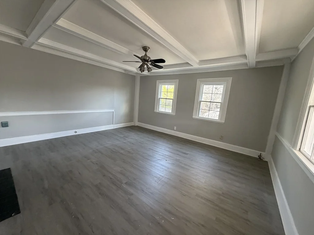 3 bed, 1 bath apartment for rent at 93 Friend St Unit 2, Amesbury — photo 13 of 15
