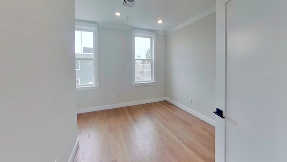 3 bed, 1 bath apartment for rent at 93 George St Unit 3, Roxbury — photo 5 of 9