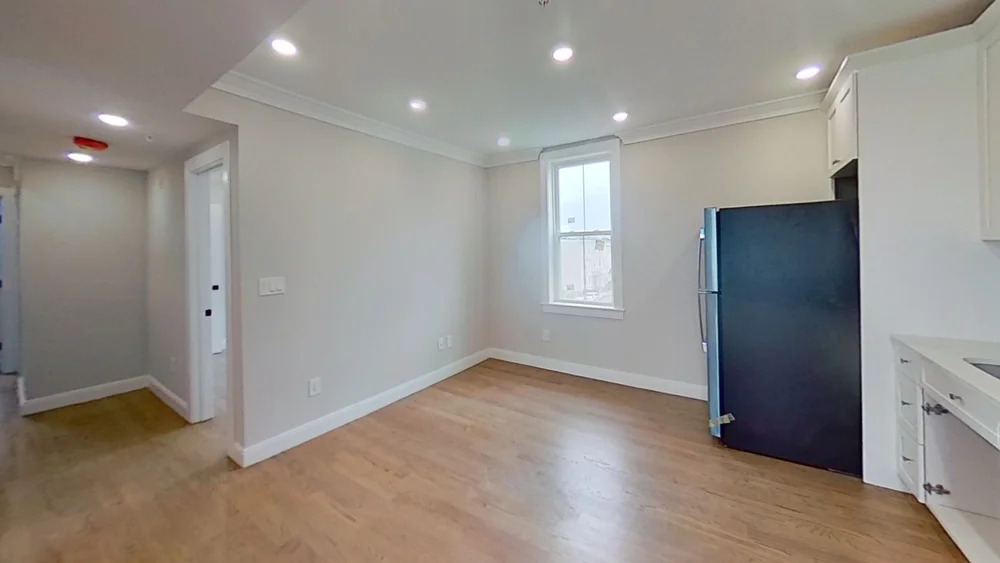 3 bed, 1 bath apartment for rent at 93 George St Unit 3, Roxbury — photo 3 of 9
