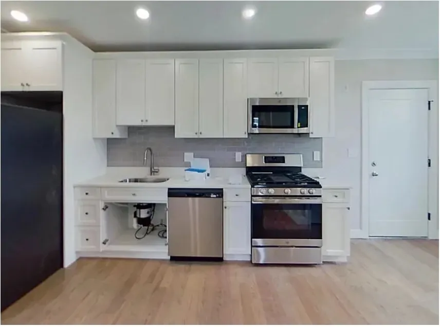 3 bed, 1 bath apartment for rent at 93 George Unit Unit 3, Roxbury — photo 10 of 11