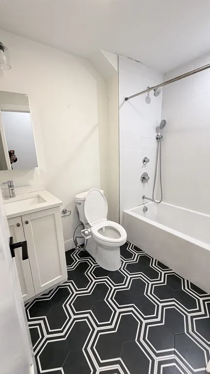 2 bed, 1 bath apartment for rent at 93 George Unit Unit 1, Roxbury — photo 6 of 11