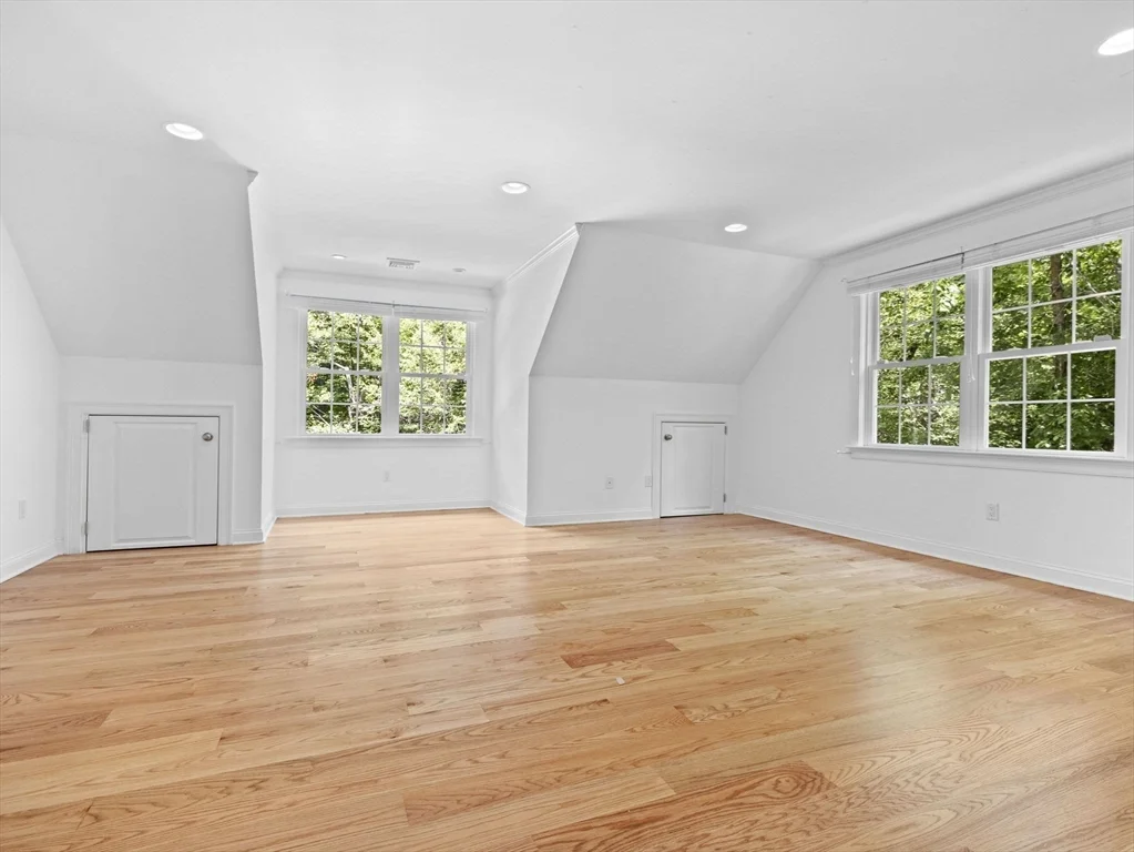 3 bed, 3 bath apartment for rent at 93 Goulding St W, Sherborn — photo 28 of 41