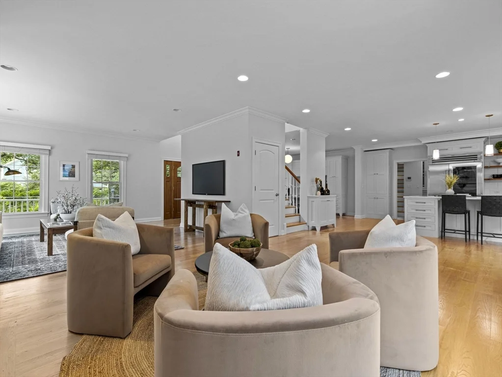 3 bed, 3 bath apartment for rent at 93 Goulding St W, Sherborn — photo 17 of 41