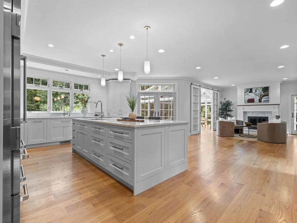 3 bed, 3 bath apartment for rent at 93 Goulding St W, Sherborn — photo 9 of 41