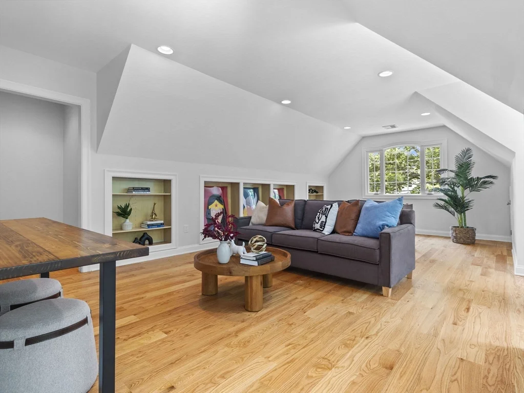 3 bed, 3 bath apartment for rent at 93 Goulding St W, Sherborn — photo 32 of 41
