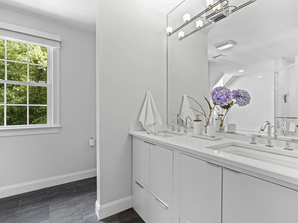 3 bed, 3 bath apartment for rent at 93 Goulding St W, Sherborn — photo 27 of 41