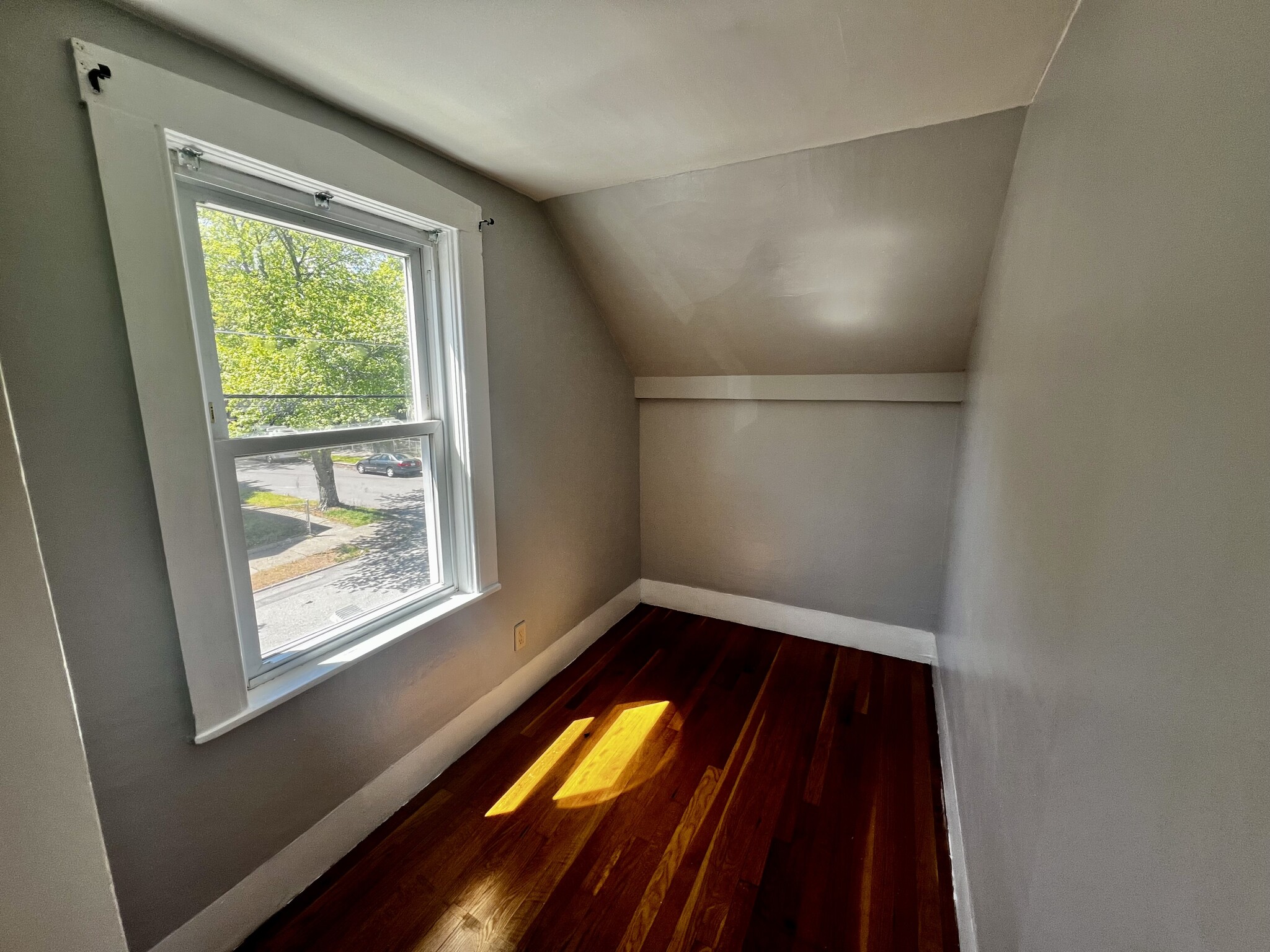2 bed, 1 bath apartment for rent at 93 Grove St Unit 2, West Lynn — photo 4 of 7