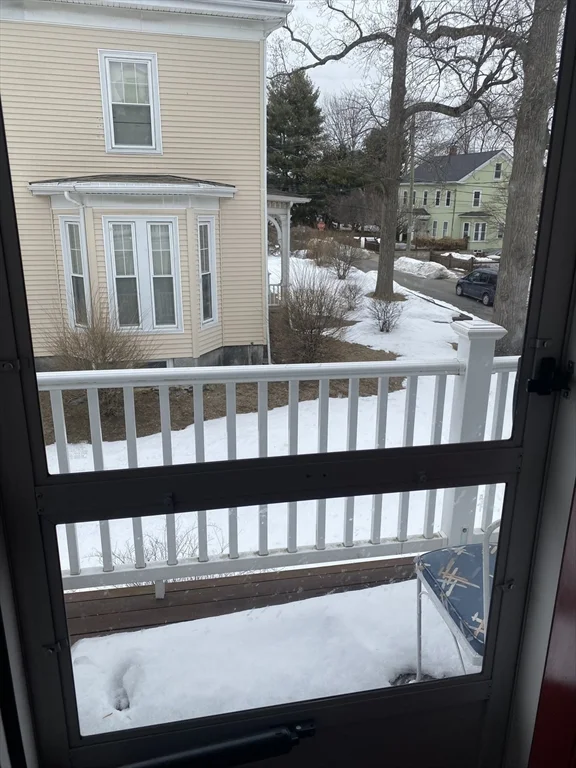 3 bed, 1 bath apartment for rent at 93 Jewett St Unit 2, Newton — photo 10 of 19