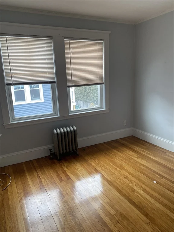 3 bed, 1 bath apartment for rent at 93 Jewett St Unit 2, Newton — photo 4 of 19