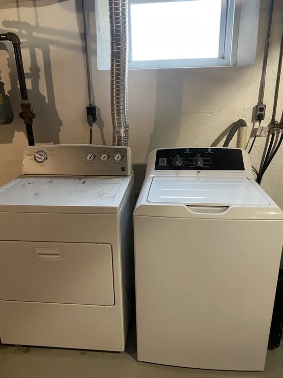 3 bed, 1 bath apartment for rent at 93 Jewett St Unit 2, Newton — photo 9 of 19