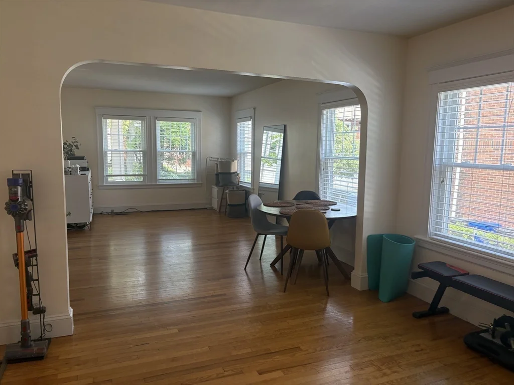 2 bed, 1 bath apartment for rent at 93 Lawton St Unit 1, Coolidge Corner — photo 5 of 20