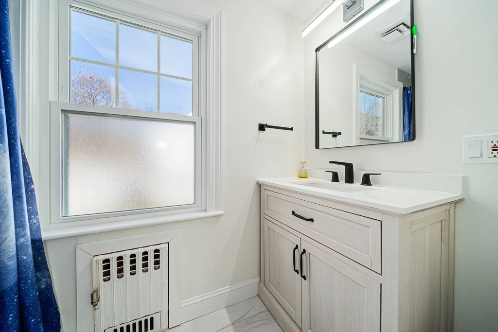 3 bed, 2 bath apartment for rent at 93 Lincoln Rd, Lawrence Estates — photo 26 of 32