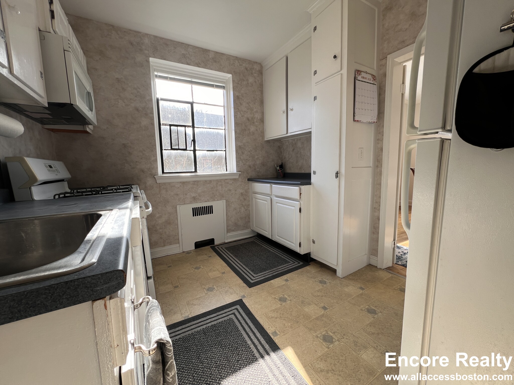 2 bed, 2 bath apartment for rent at 93 Longwood Ave Unit 2, Coolidge Corner — photo 6 of 14