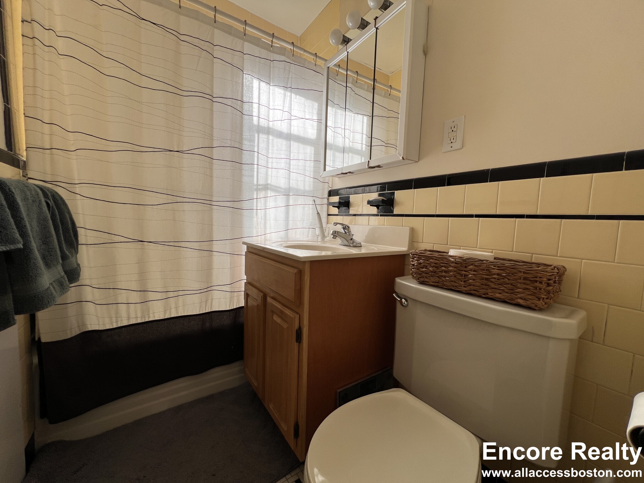 2 bed, 2 bath apartment for rent at 93 Longwood Ave Unit 2, Coolidge Corner — photo 8 of 14