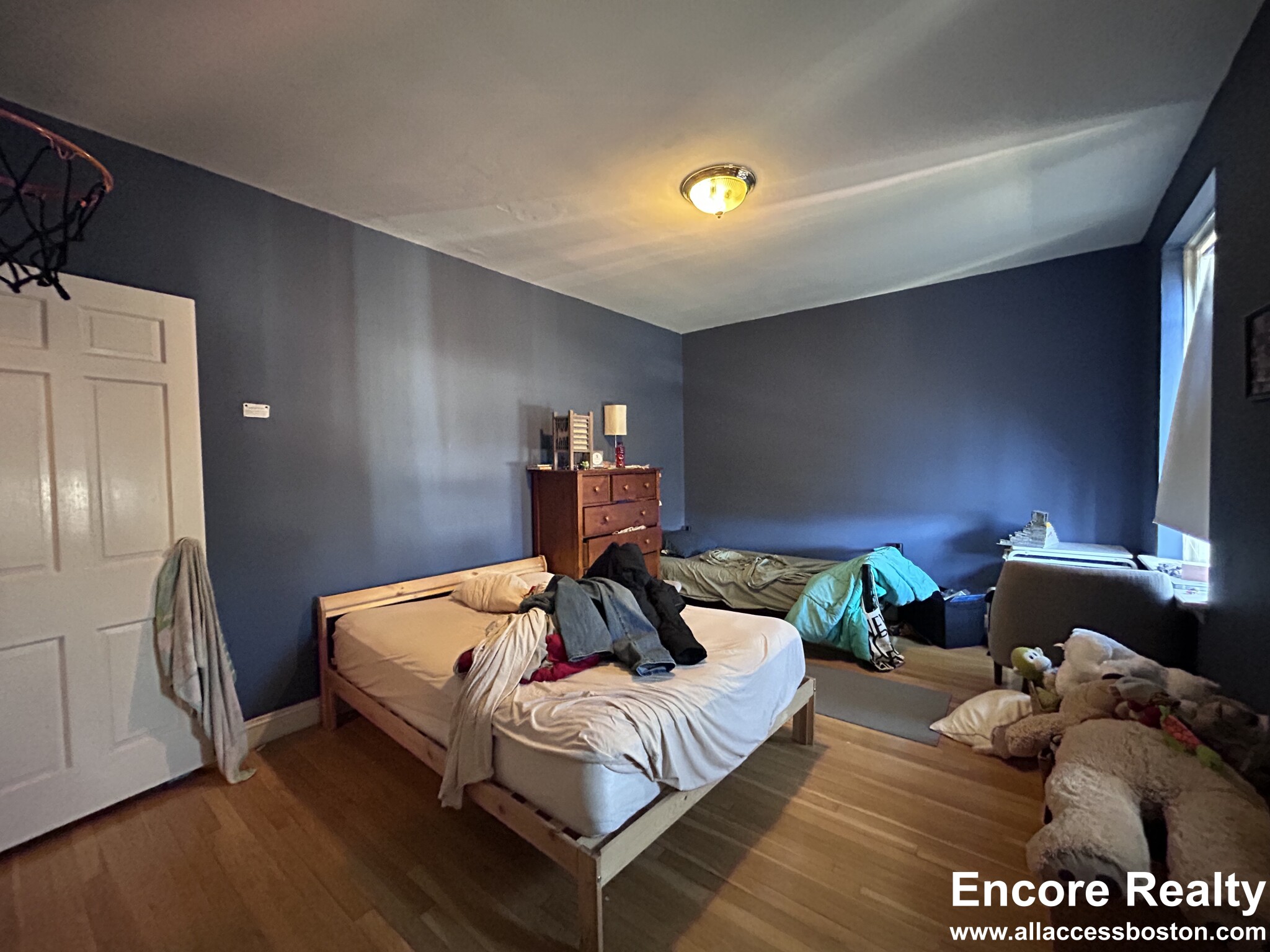 1.5 bed, 1 bath apartment for rent at 93 Longwood Ave Unit 5, Coolidge Corner — photo 7 of 8