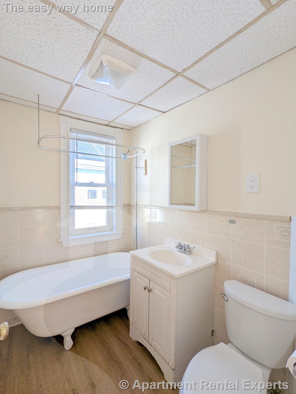 2 bed, 1 bath apartment for rent at 93 Madison Ave Unit 2, Everett — photo 12 of 20