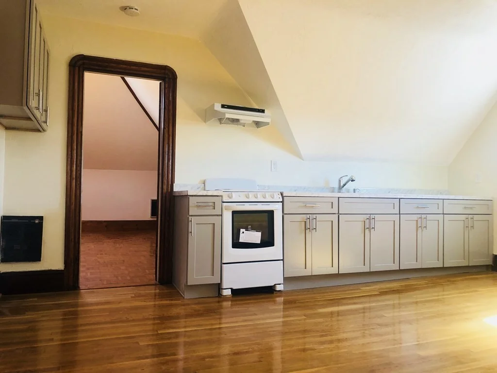 1 bed, 1 bath apartment for rent at 93 Partridge Ave Unit 3, Porter Square — photo 4 of 8