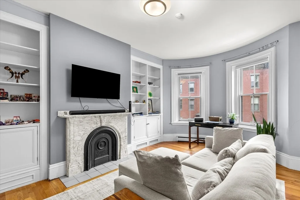 1 bed, 1 bath apartment for rent at 93 Pembroke St Unit 2, South End — photo 1 of 14