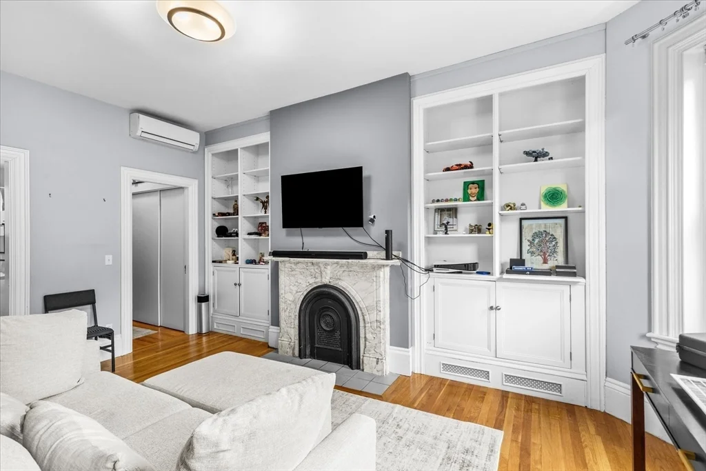 1 bed, 1 bath apartment for rent at 93 Pembroke St Unit 2, South End — photo 2 of 14