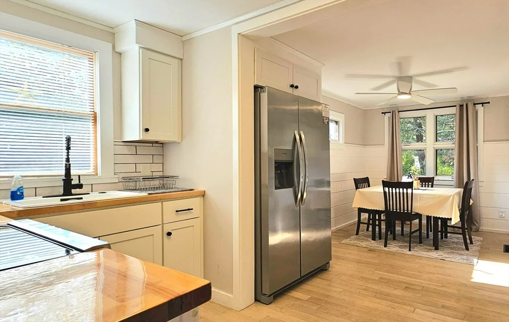 2 bed, 1 bath apartment for rent at 93 Ploughed Neck Rd Unit WINTER, East Sandwich — photo 6 of 14
