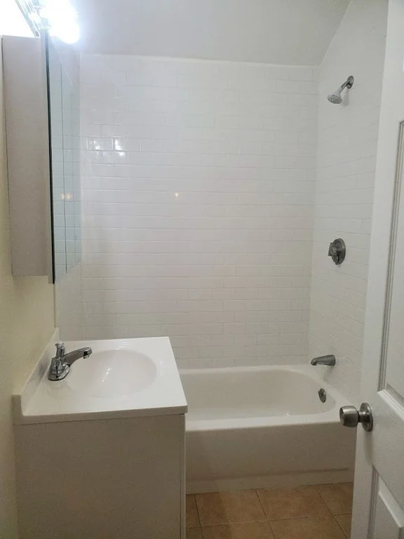 2 bed, 1 bath apartment for rent at 93 Porter St Unit 2, Stoughton — photo 3 of 14