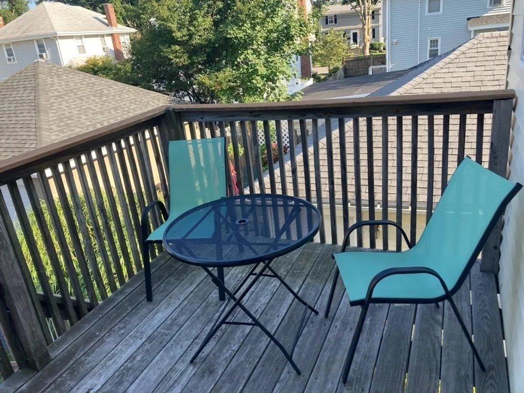1 bed, 1 bath apartment for rent at 93 Russell St Unit A, Quincy — photo 12 of 14