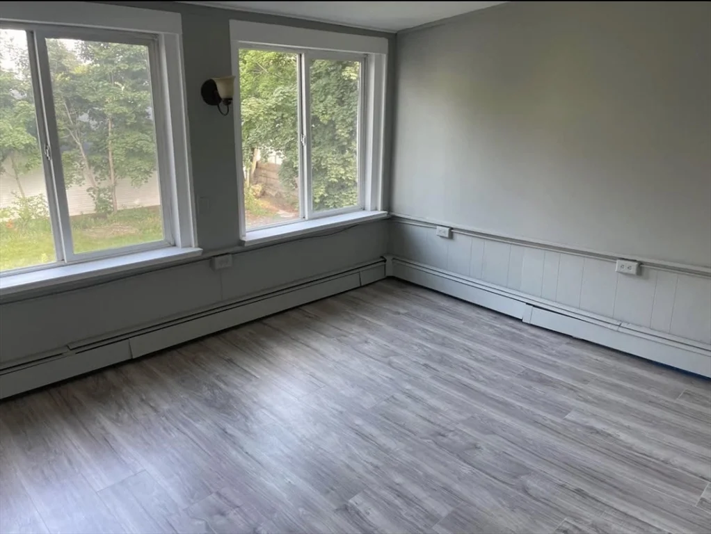 4 bed, 1 bath apartment for rent at 93 Spruce St Unit 93, Winchendon — photo 7 of 13