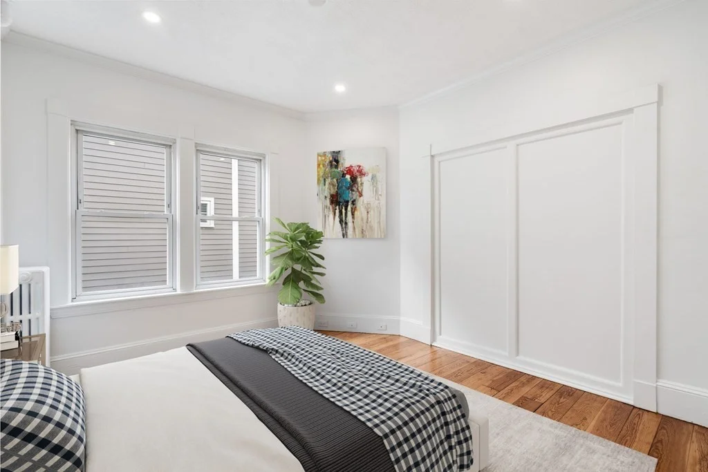 3 bed, 1 bath apartment for rent at 93 Sydney St Unit 2, Dorchester — photo 2 of 26