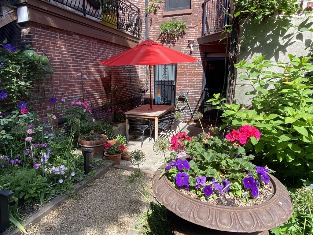 5 bed, 3 bath apartment for rent at 93 Third St Unit 93, East Cambridge — photo 40 of 42