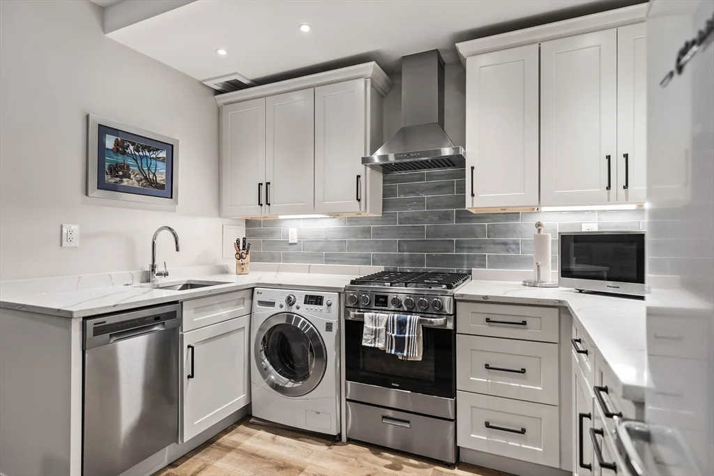 5 bed, 3 bath apartment for rent at 93 Third St Unit 93, East Cambridge — photo 35 of 42