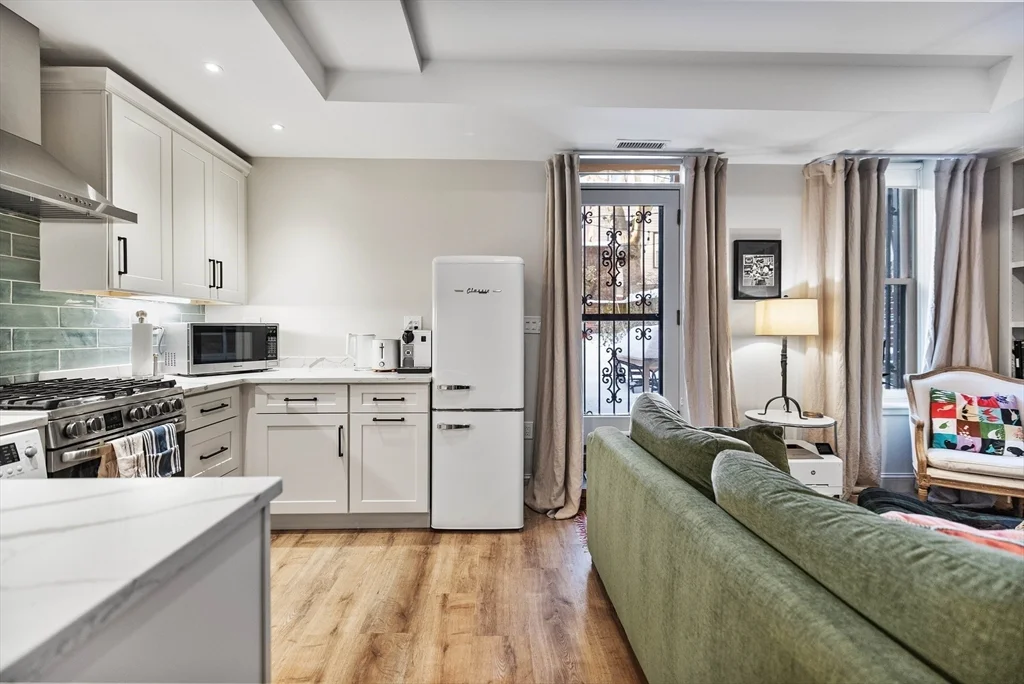 5 bed, 3 bath apartment for rent at 93 Third St Unit 93, East Cambridge — photo 33 of 42
