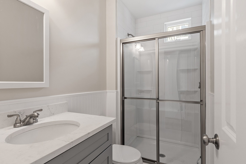 1 bed, 1 bath apartment for rent at 93 Upham St Unit 1, Melrose — photo 2 of 19