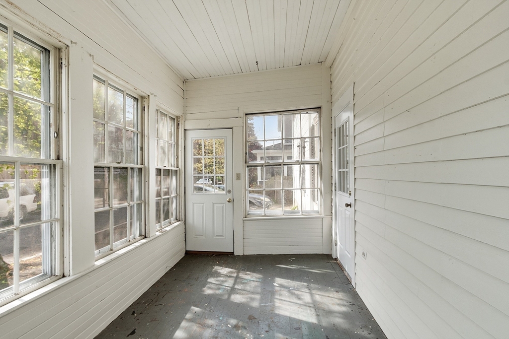 1 bed, 1 bath apartment for rent at 93 Upham St Unit 1, Melrose — photo 16 of 19