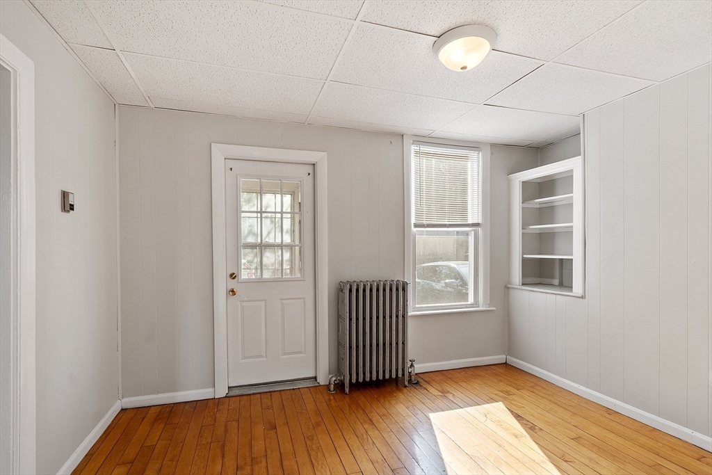 1 bed, 1 bath apartment for rent at 93 Upham St Unit 1, Melrose — photo 3 of 19