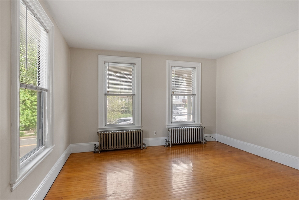 1 bed, 1 bath apartment for rent at 93 Upham St Unit 1, Melrose — photo 12 of 19