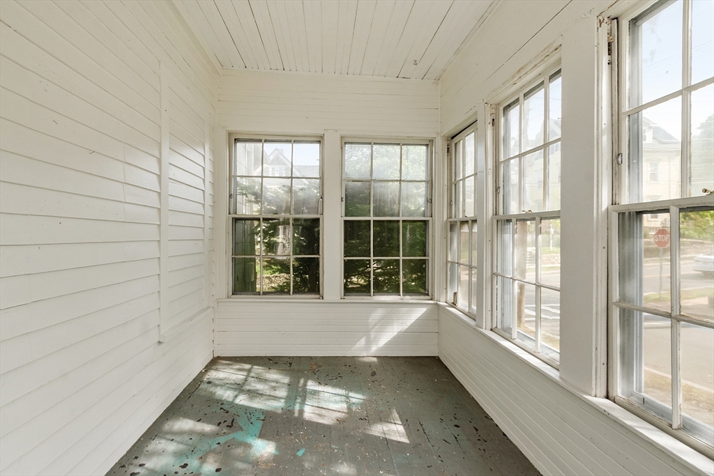 1 bed, 1 bath apartment for rent at 93 Upham St Unit 1, Melrose — photo 17 of 19