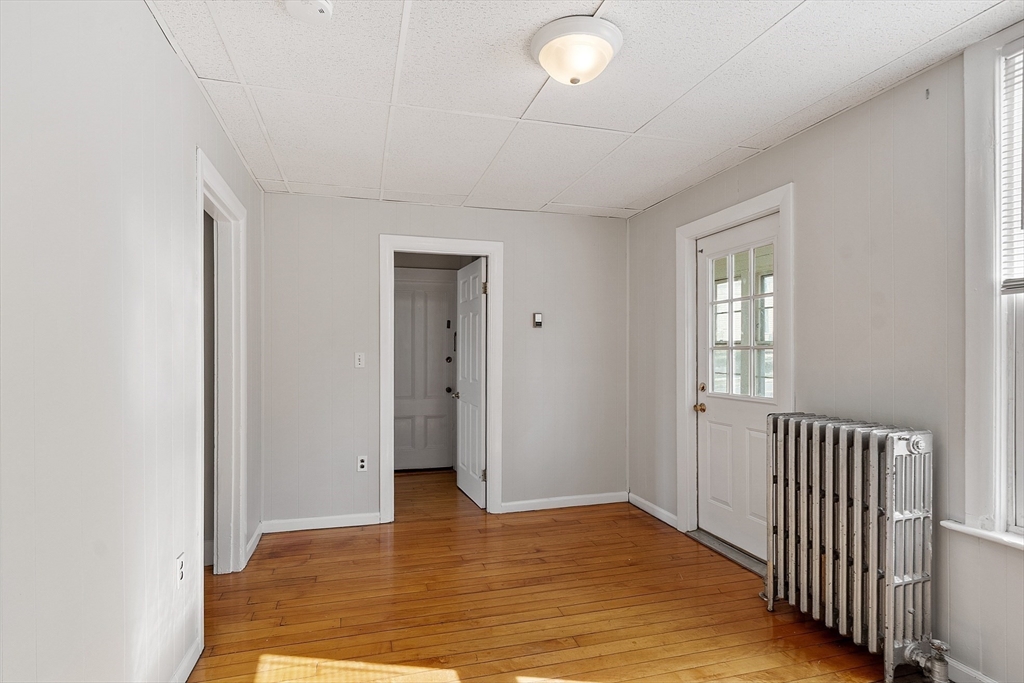 1 bed, 1 bath apartment for rent at 93 Upham St Unit 1, Melrose — photo 5 of 19
