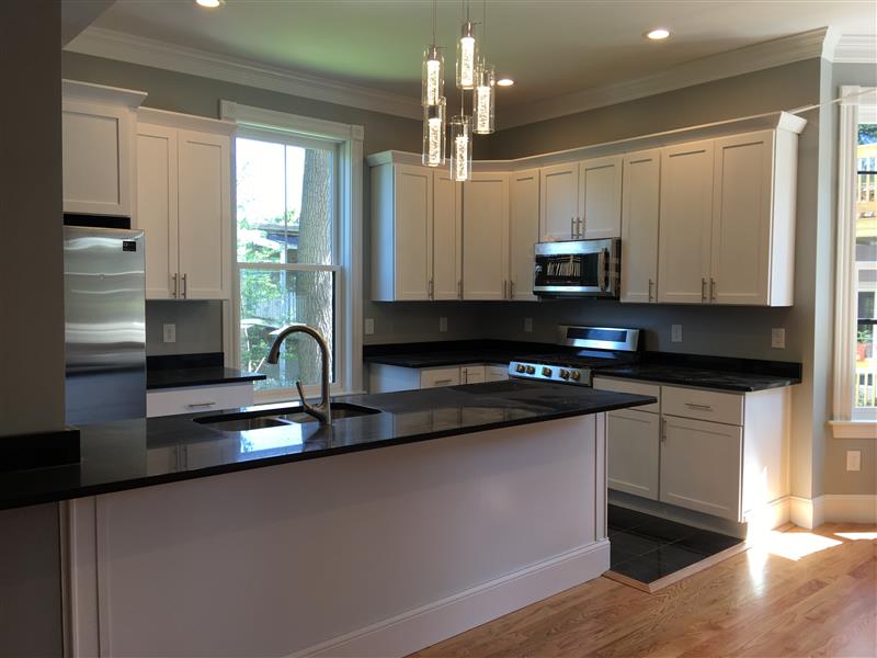 8+ bed, 4 bath apartment for rent at 93 Upland Rd Unit 1, Neighborhood Nine — photo 1 of 21