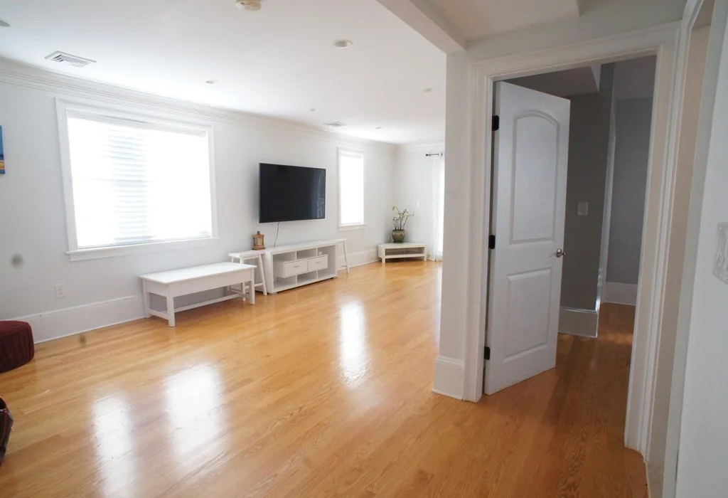 4 bed, 2 bath apartment for rent at 93 Vassall St Unit 93, Quincy — photo 12 of 21