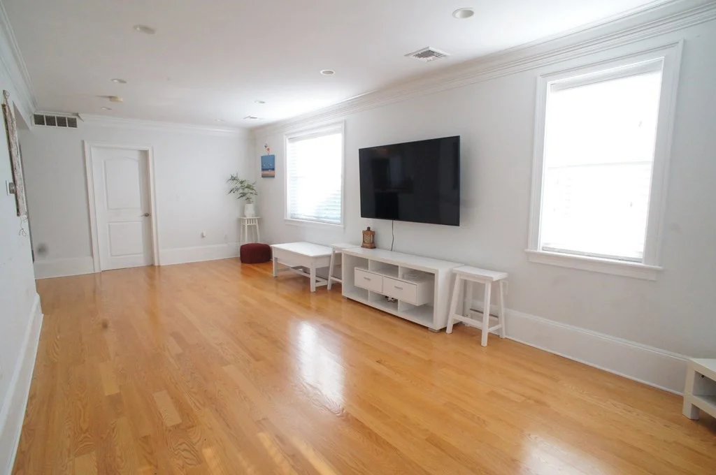 4 bed, 2 bath apartment for rent at 93 Vassall St Unit 93, Quincy — photo 7 of 21