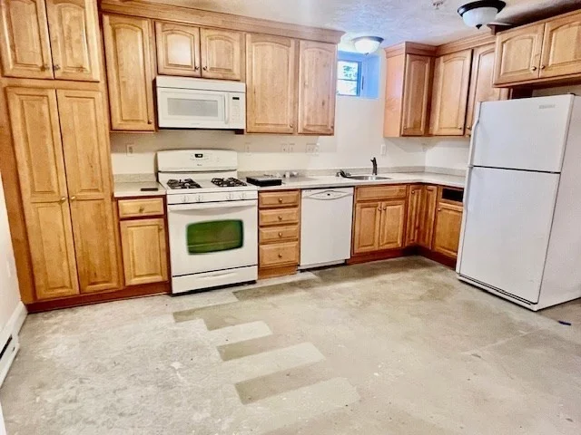 1 bed, 1 bath apartment for rent at 93 W Emerson St Unit 100, Melrose — photo 2 of 6