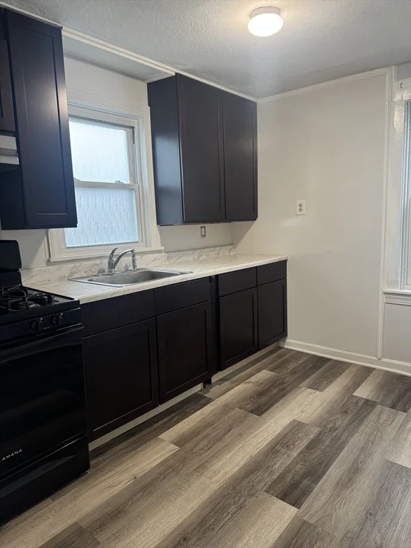 3 bed, 1 bath apartment for rent at 93 Webster St Unit 2, Fall River — photo 2 of 15
