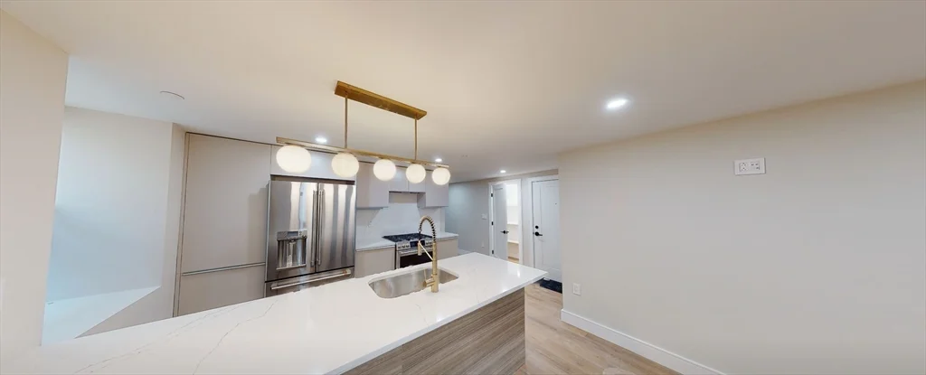 3 bed, 2 bath apartment for rent at 93 Williston Rd Unit 1, Brighton — photo 3 of 7
