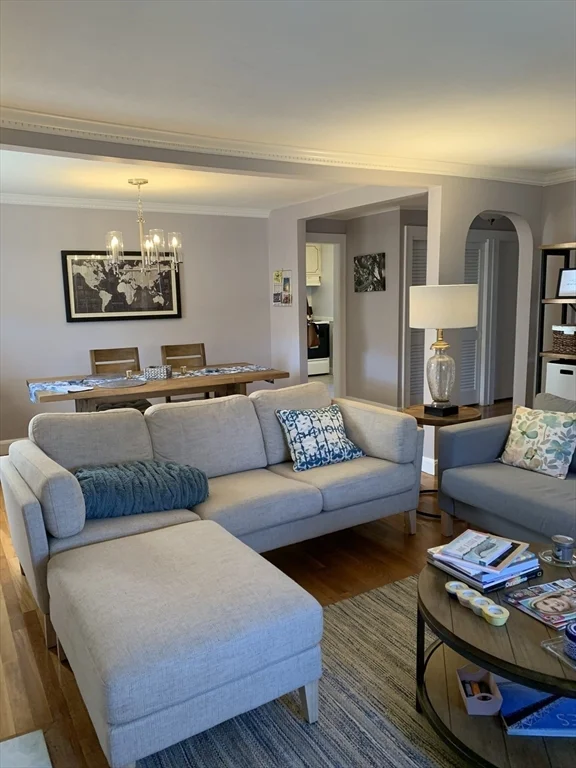 2 bed, 1 bath apartment for rent at 93 Withington Rd Unit 2, Newtonville — photo 3 of 7