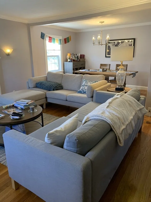2 bed, 1 bath apartment for rent at 93 Withington Rd Unit 2, Newtonville — photo 2 of 7