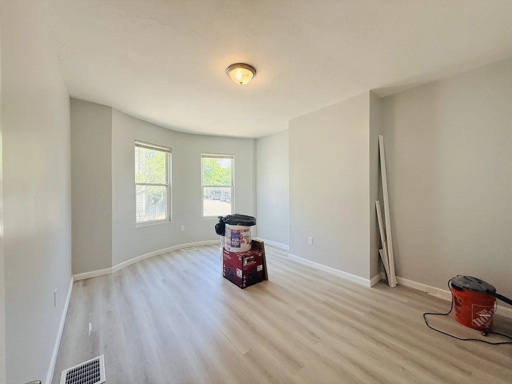 2 bed, 1 bath apartment for rent at 93 Zeigler St Unit 1, Roxbury — photo 4 of 13