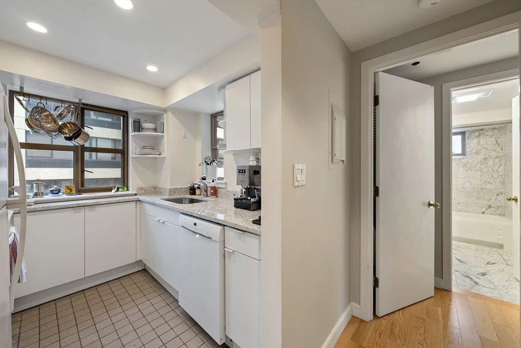 1 bed, 1 bath apartment for rent at 931 Massachusetts Ave Unit 306, Harvard Square — photo 10 of 20